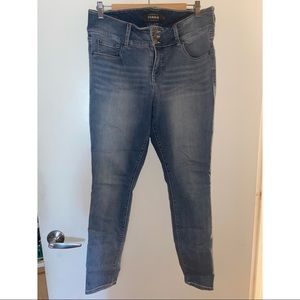 Torrid Jeans- Light Wash (Jegging)